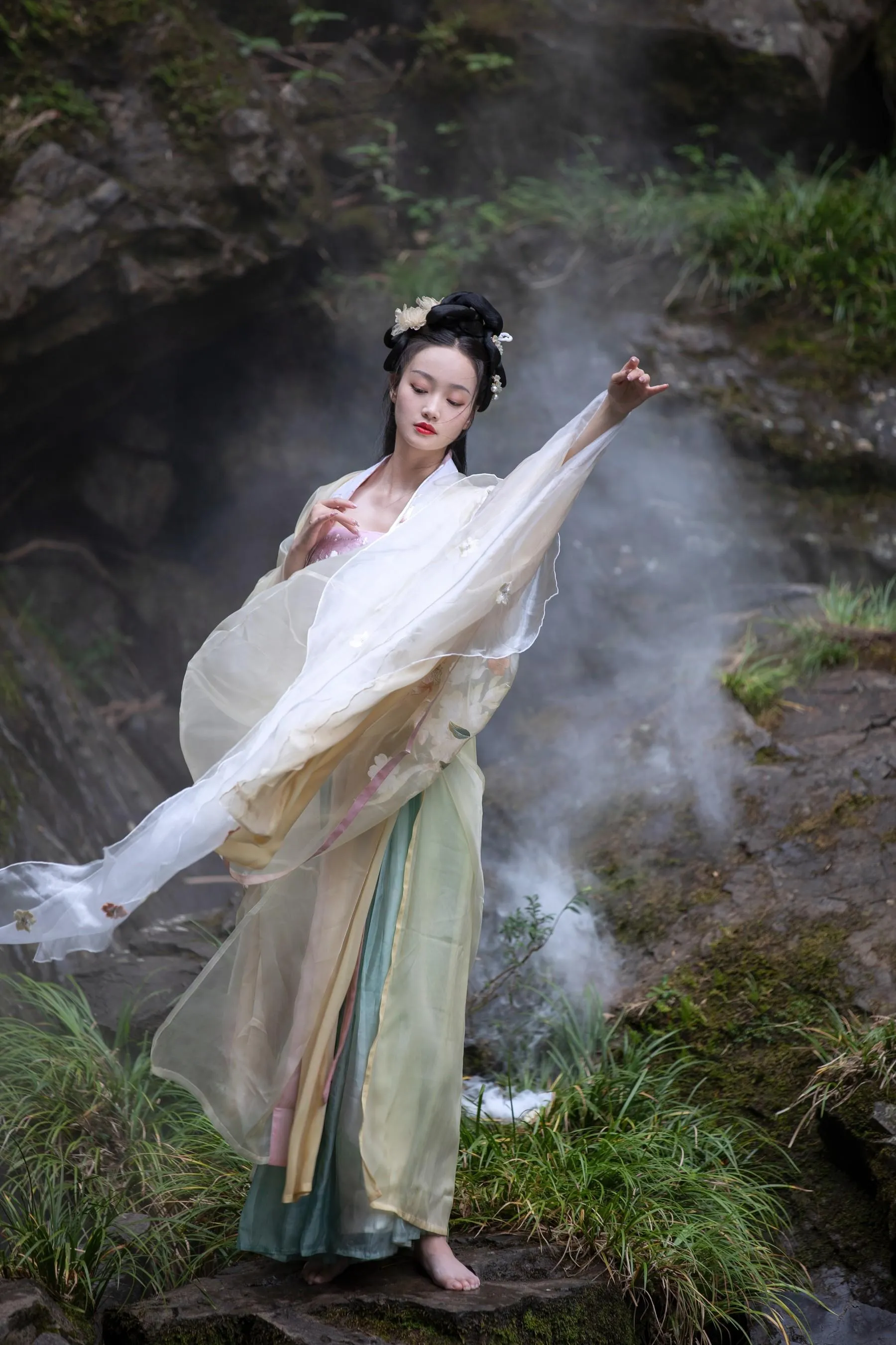 [YITUYU艺图语]2022.09.24 天河 凌子兮 [24P]插图1